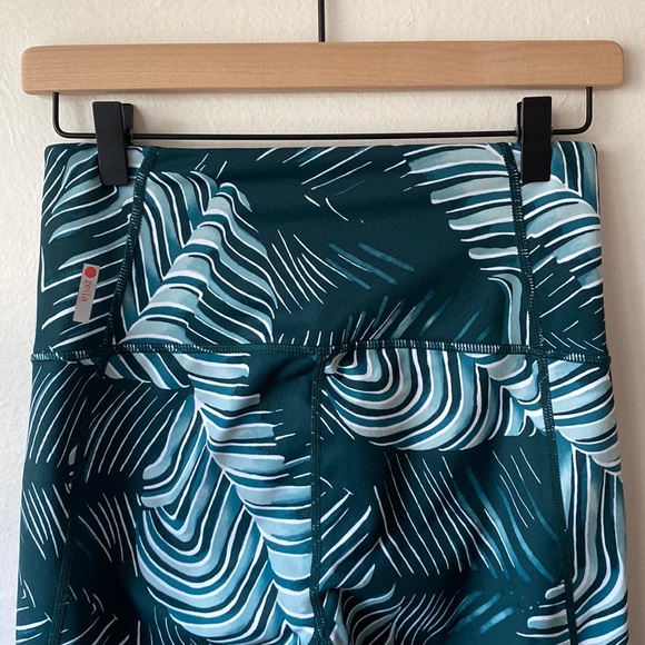 Zella Pants - Zella botanical print green teal athletic crop pants size S
